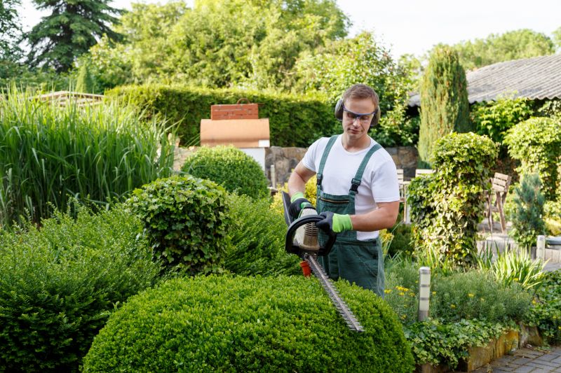 Cost of Hedge Trimming — Cost of Hedge Trimming
